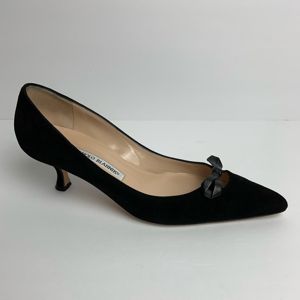 Manolo Blahnik • Black Suede Pointed Kitten Heels